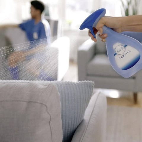 Febreze Pinke Desinfektion Odświeżacz do Tekstyliów 375 ml Procter & Gamble Febreze Pinke Desinfektion Odświeżacz do Tekstyliów 375 ml Procter & Gamble